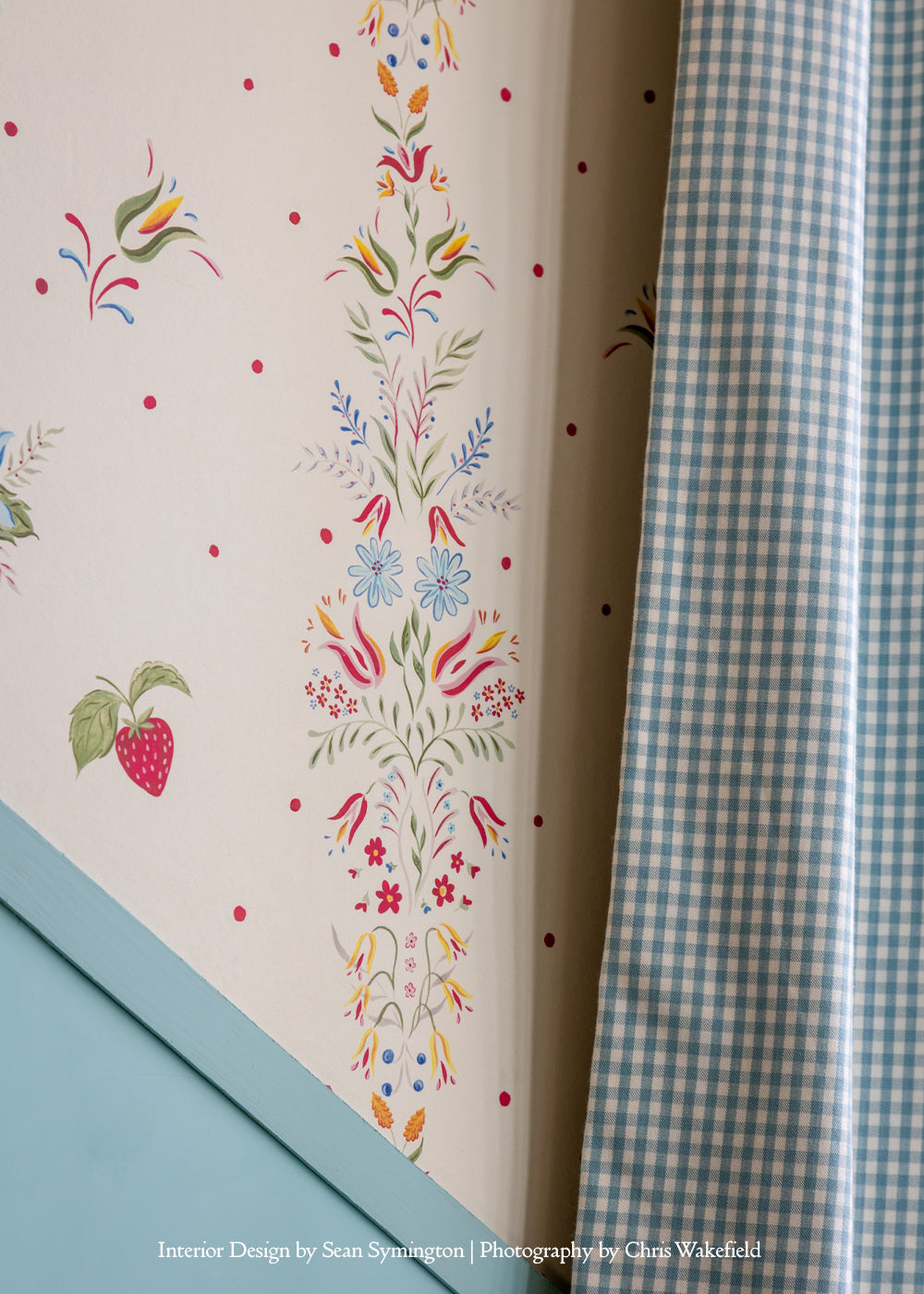 Nutcracker Stripe Wallpaper