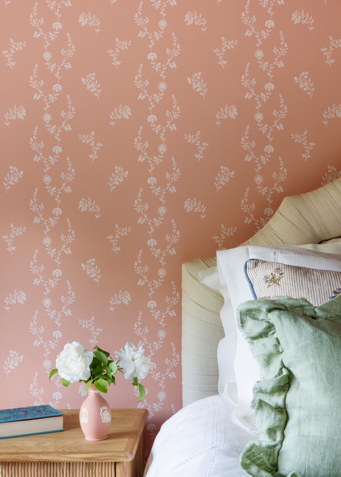 Indienne Lace Wallpaper ~ Rose Pink