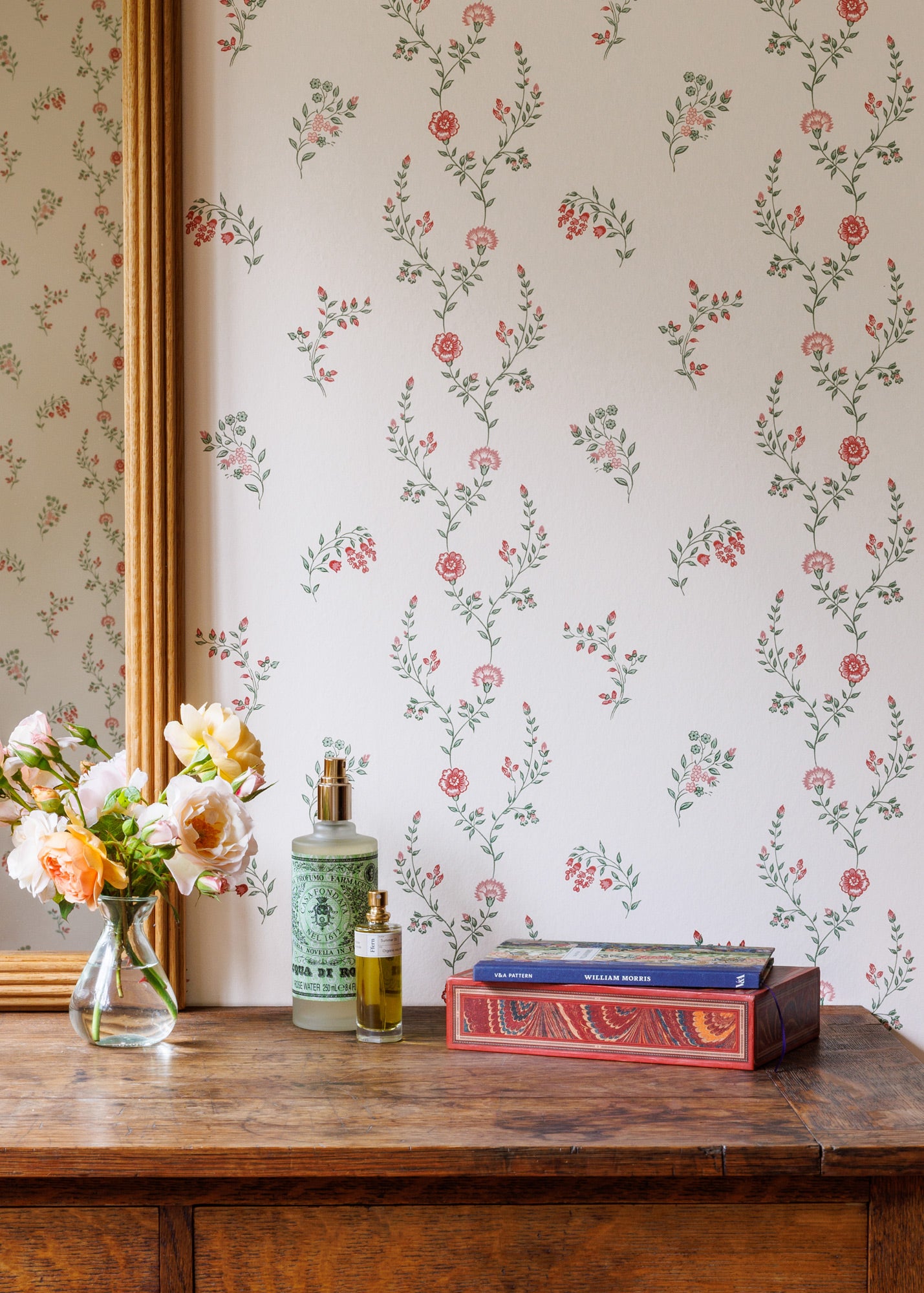 Indienne Vine Wallpaper ~ Crimson / Rose