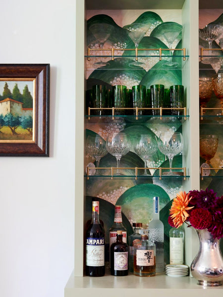 caocktail-bar-mountain-cabinet-tess-newall-decorative-painting