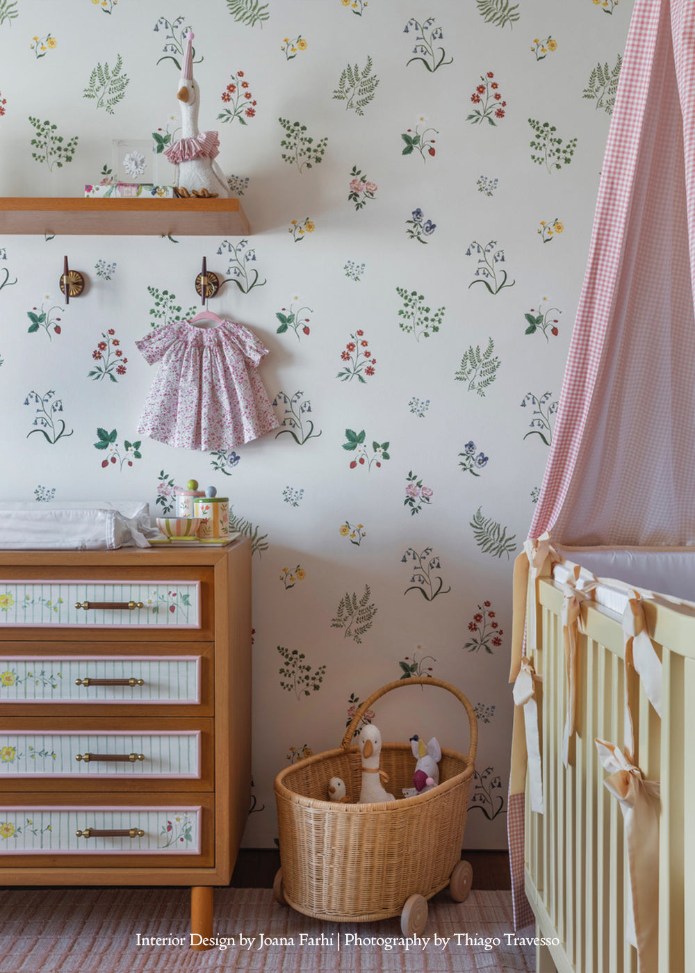 Herbarium Wildflower Wallpaper ~ Ivory