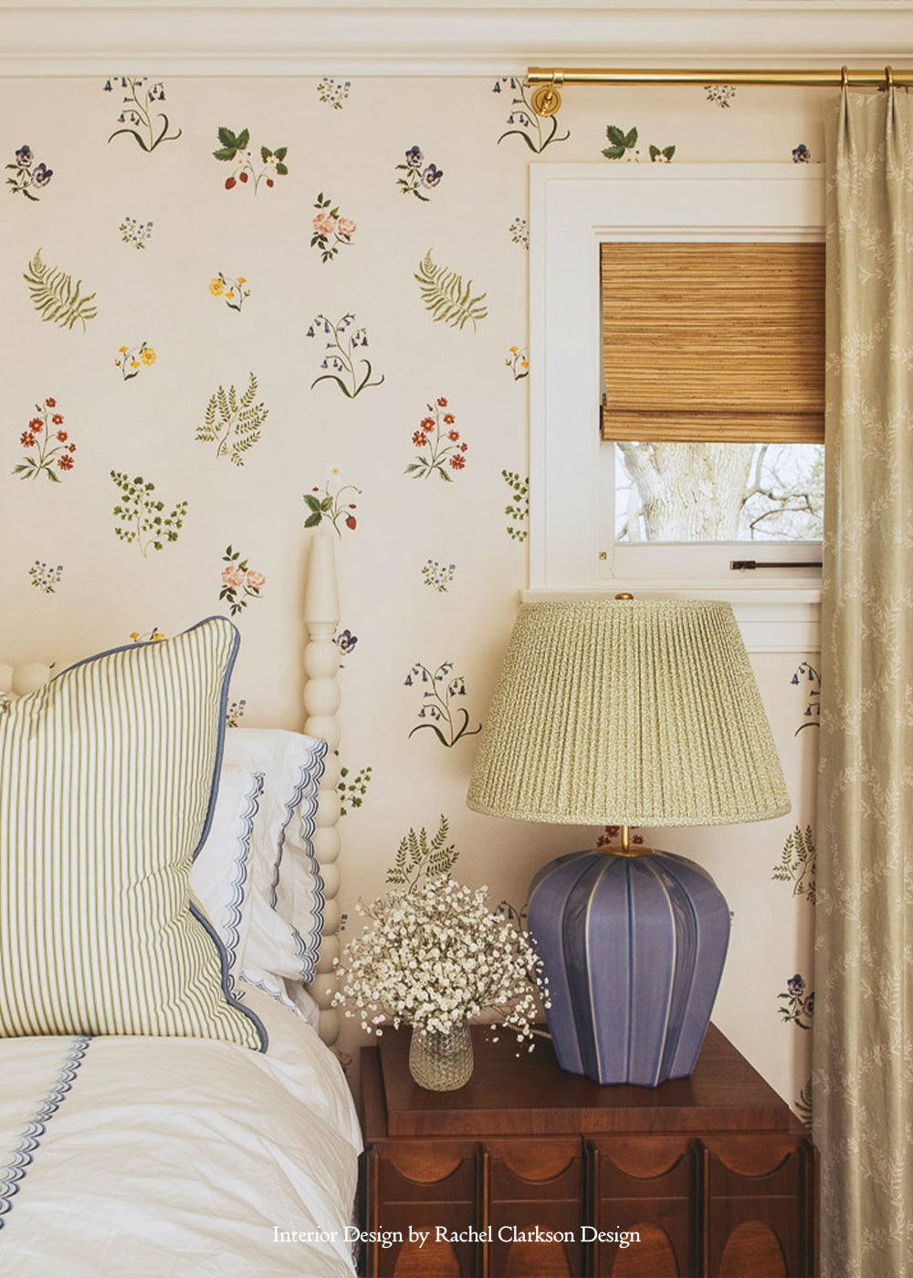 Herbarium Wildflower Wallpaper ~ Ivory