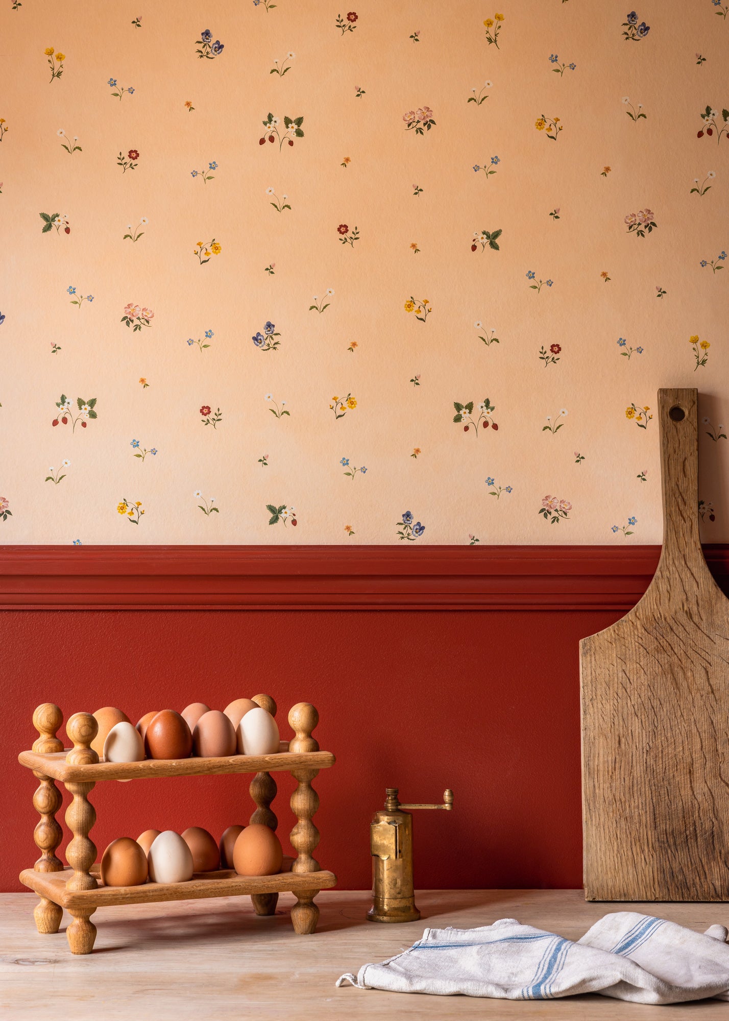 Herbarium Ditsy Wallpaper ~ Blush