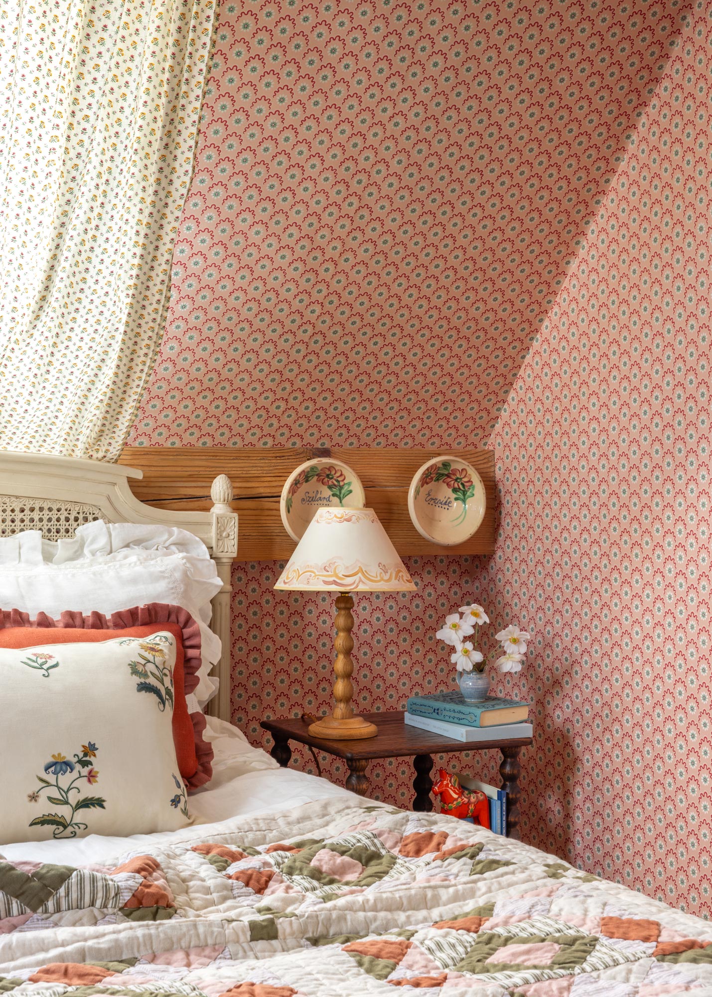 Ida Wallpaper ~ Mallow