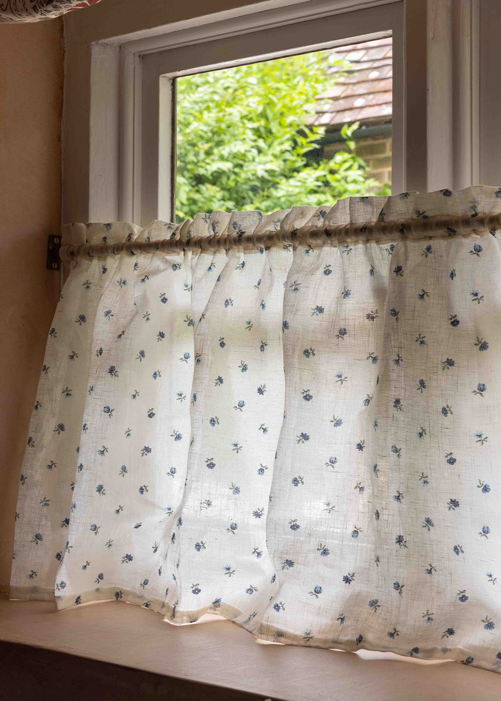 Petites Fleurs Voile Fabric ~ Delft